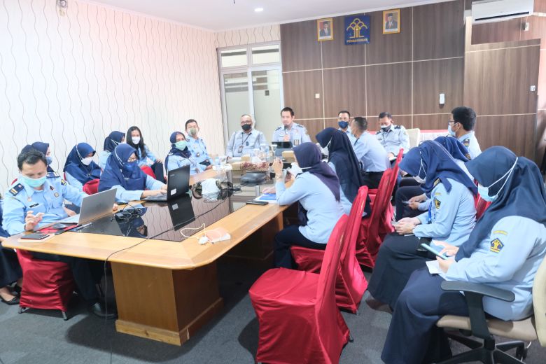 Review Tunas Integritas 4