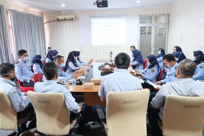 Review Tunas Integritas 4