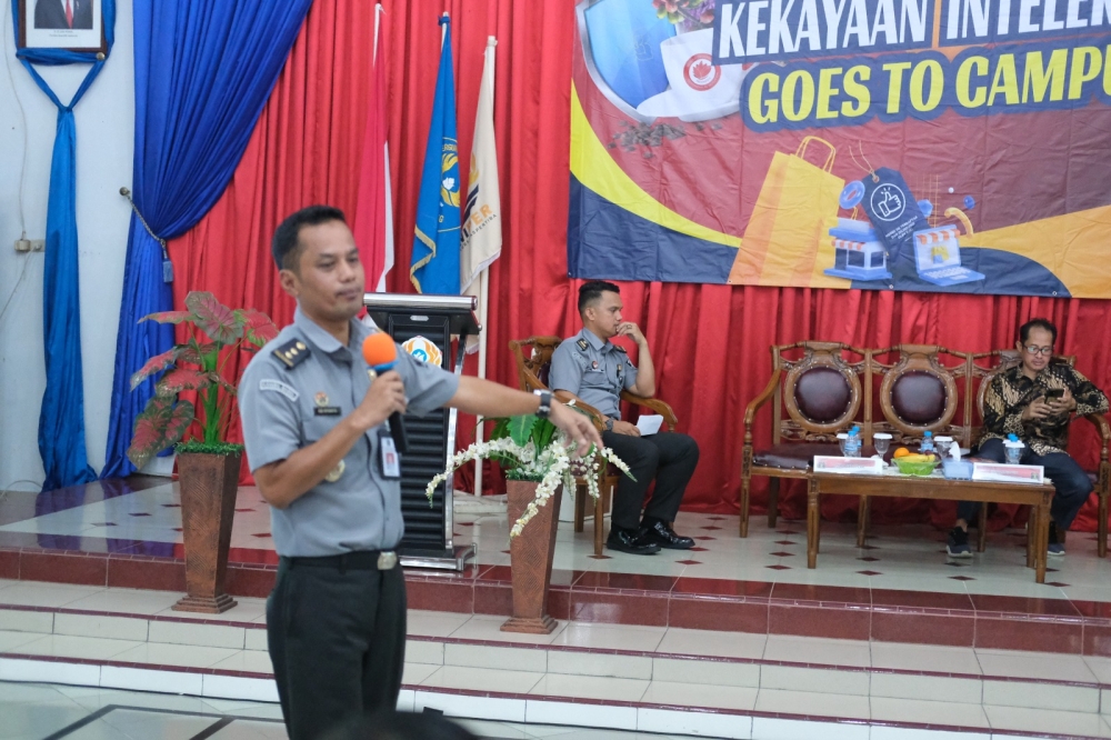 801bfd90 abb5 4adf 8349 b262719d88d0