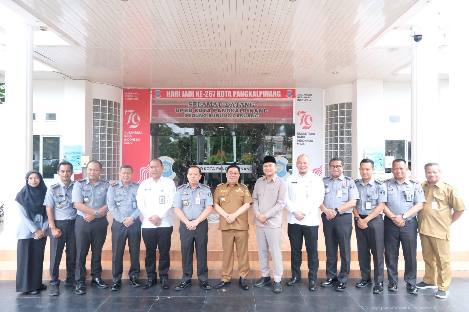 KUNJUNGAN DPRD