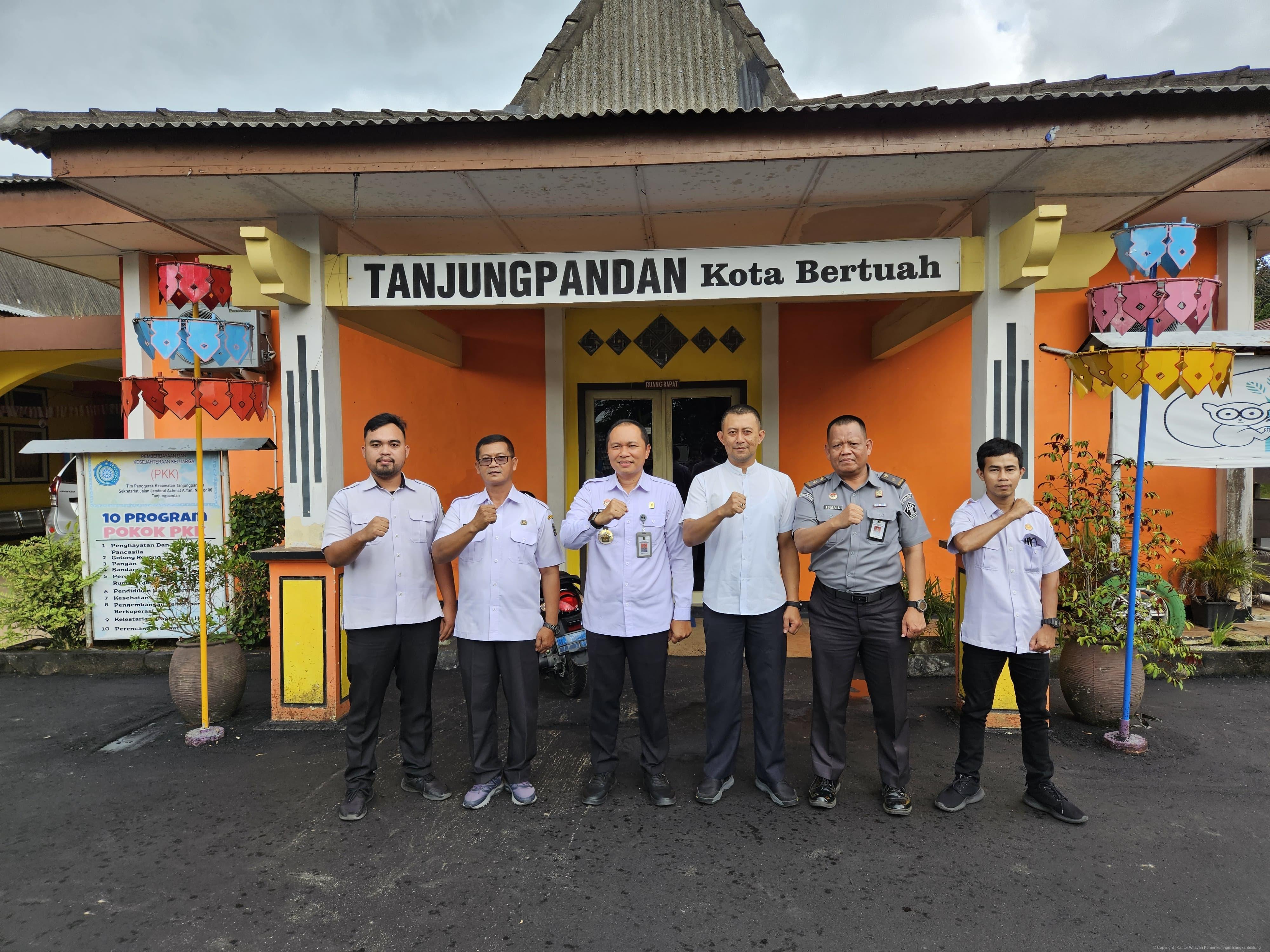 Genjot pembentukan Posbankum dan Dukungan Pelatihan Paralegal di Belitung, Kanwil Kemenkum Babel lakukan koordinasi ke Dinas PPKBPMD dan Camat Tanjung Pandan
