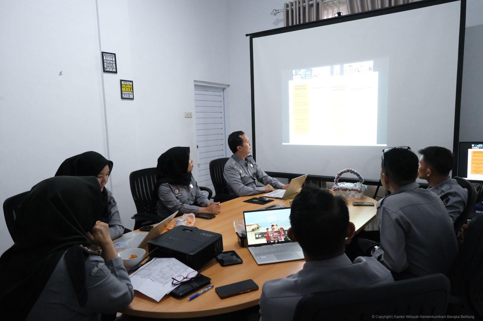 Kanwil Kemenkum Babel Ikuti Kegiatan Penguatan Budaya Kerja BerAKHLAK melalui Monitoring dan Evaluasi Survei Core Values ASN BerAKHLAK Tahun 2025