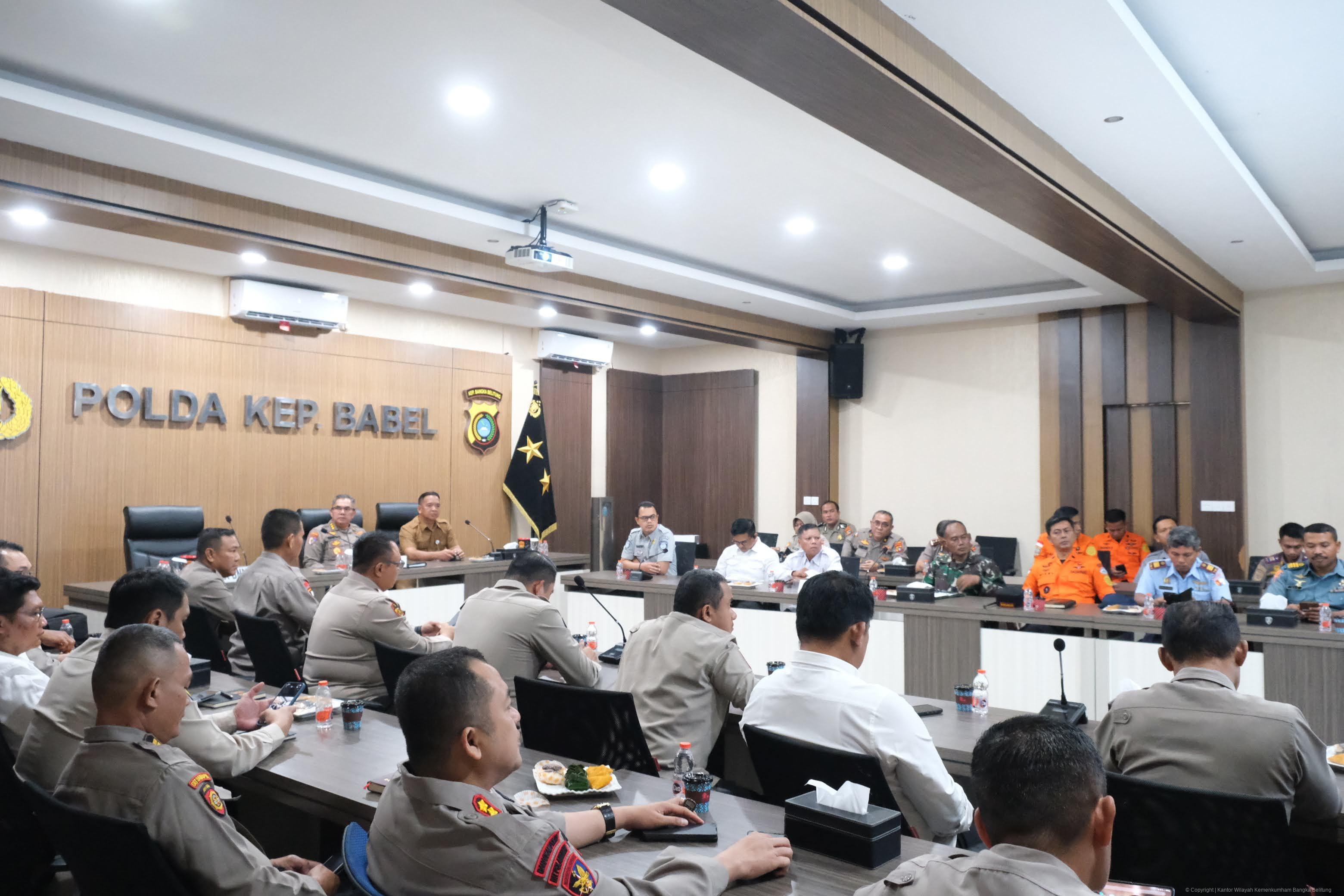 Kanwil Kemenkum Babel Hadiri Rapat Kesiapan Operasi Lilin 2025 di Polda Kepulauan Bangka Belitung