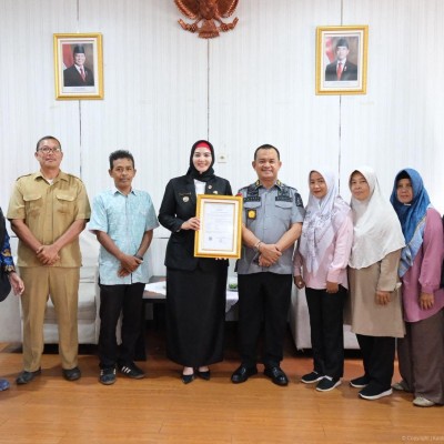 Nanas Bikang bersama Wakil Bupati